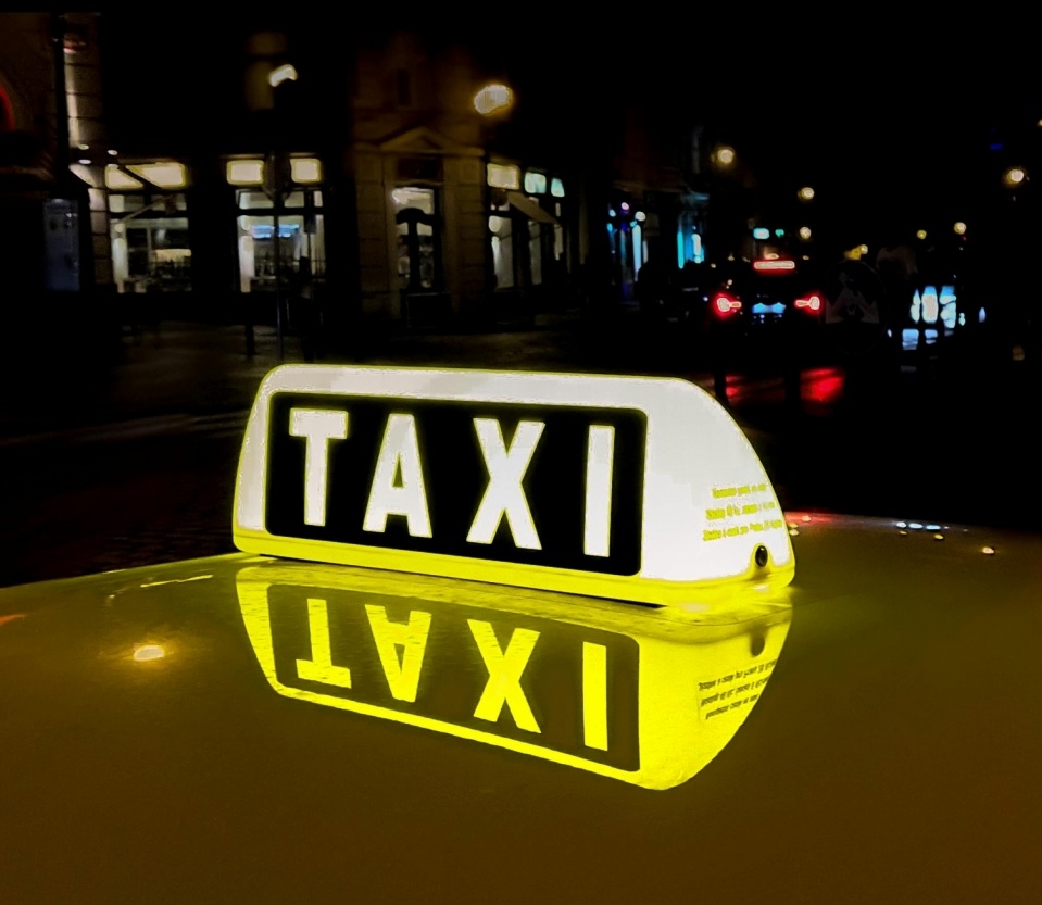 ILT introduceert nieuw registratiesysteem voor taxivervoer: de Centrale Database Taxivervoer (CDT)